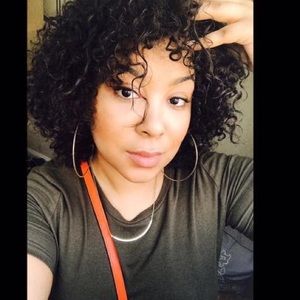 Meet your Posher, Shawna