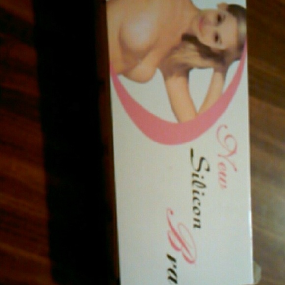 NEW SILICONE BRAS - Picture 2 of 4