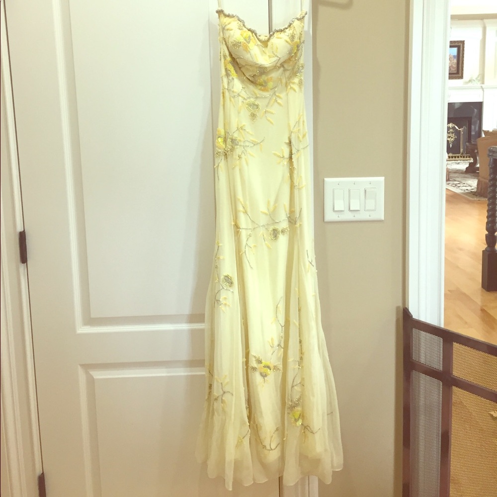 Stunning yellow formal gown