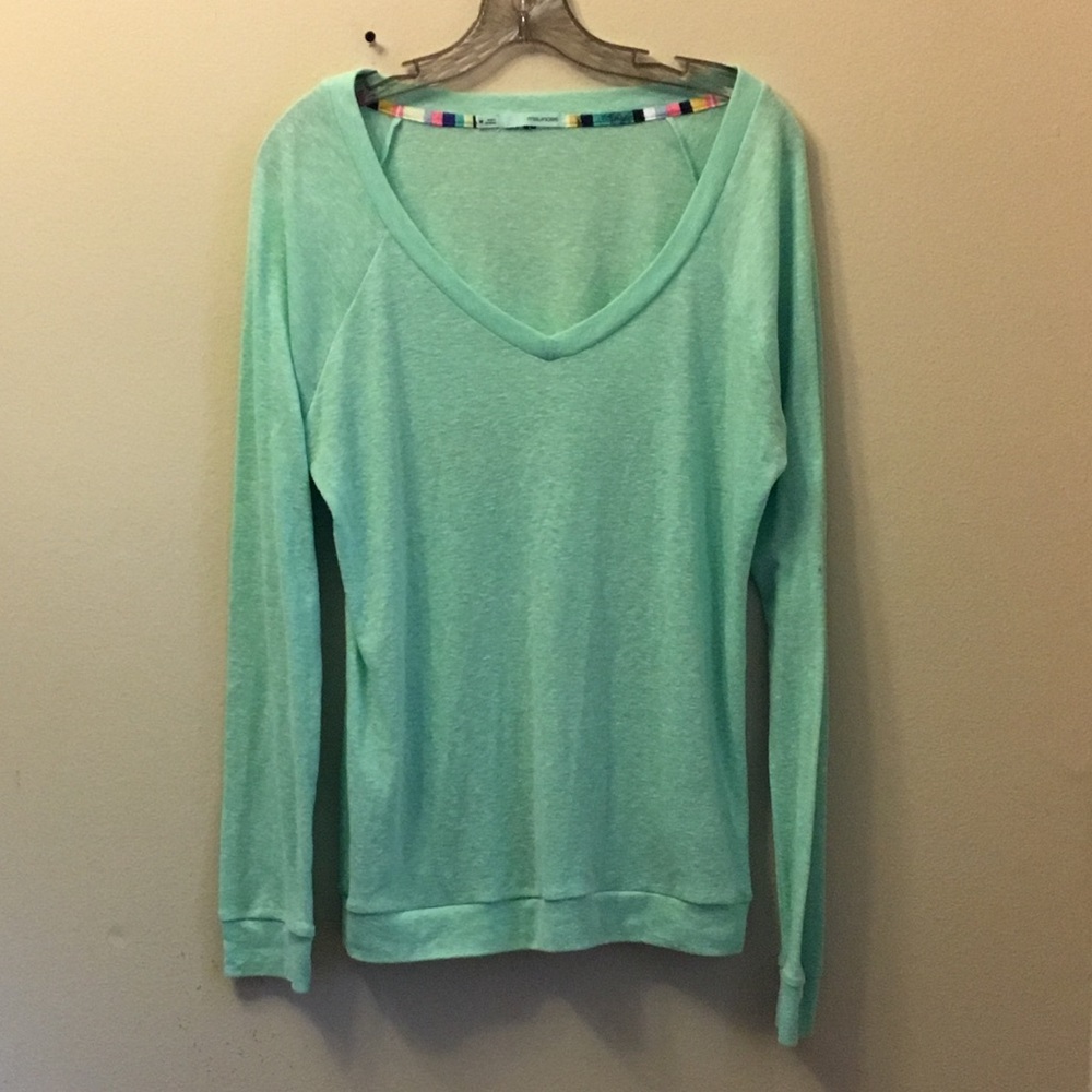 Long sleeve, V-neck sweater