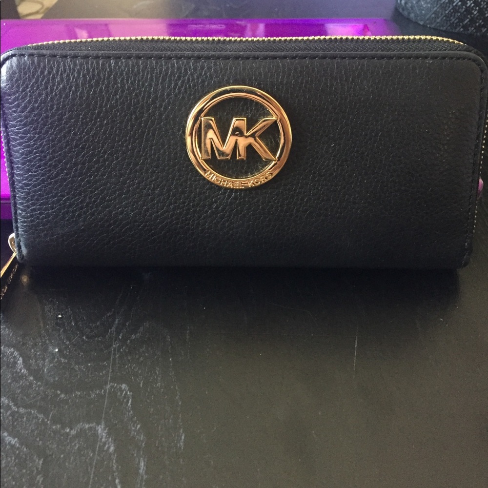 Michael Kors wallet
