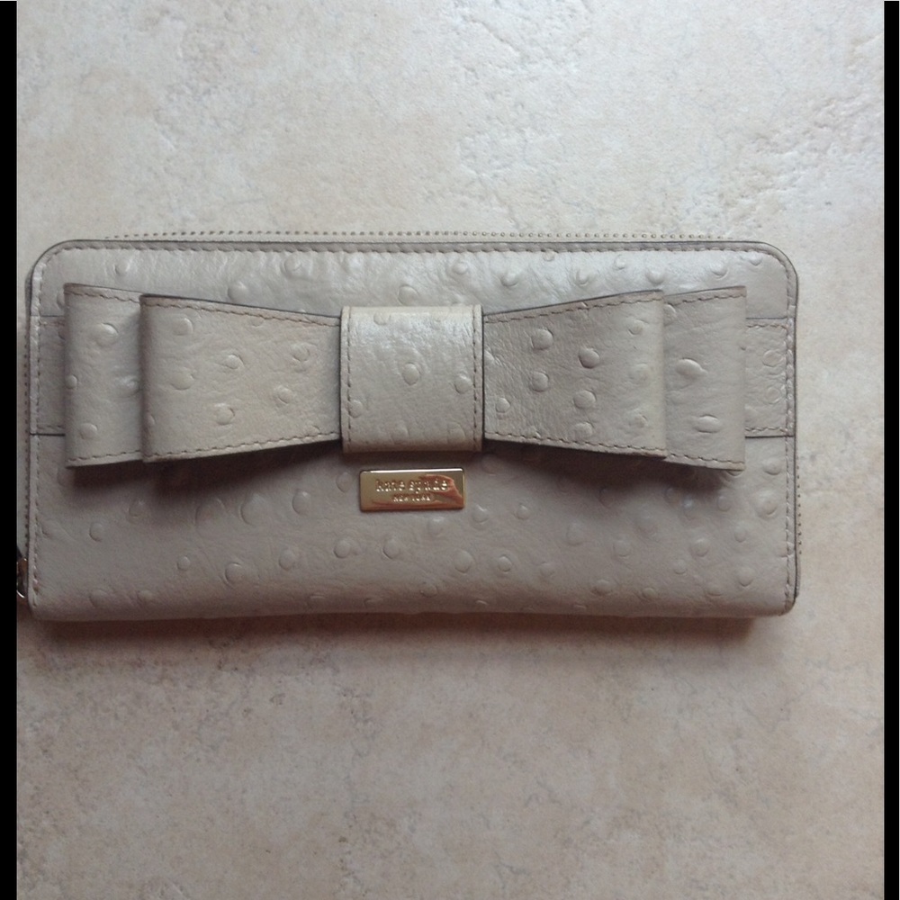 🔶sale🔶kate spade Charm City neda wallet