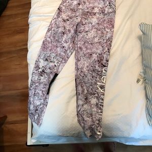 Calvin Klein crop athletic pants😝