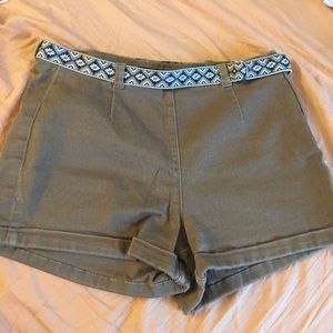 High Waisted Shorts with belt!