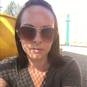 Meet your Posher, Kelli