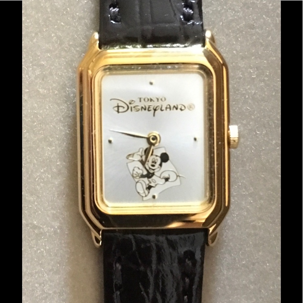 Vintage 2000 Millennial Tokyo Disneyland Watch