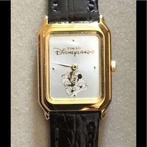 Vintage 2000 Millennial Tokyo Disneyland Watch