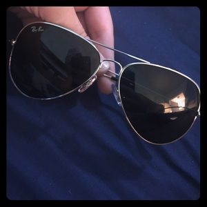 Classic rayban aviators, black lens