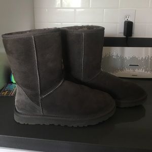 Grey uggs