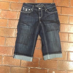 INC international concepts jean short Capri size 4