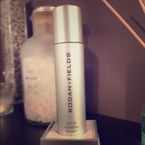 Rodan and Fields Active Hydration Serum - Makeup