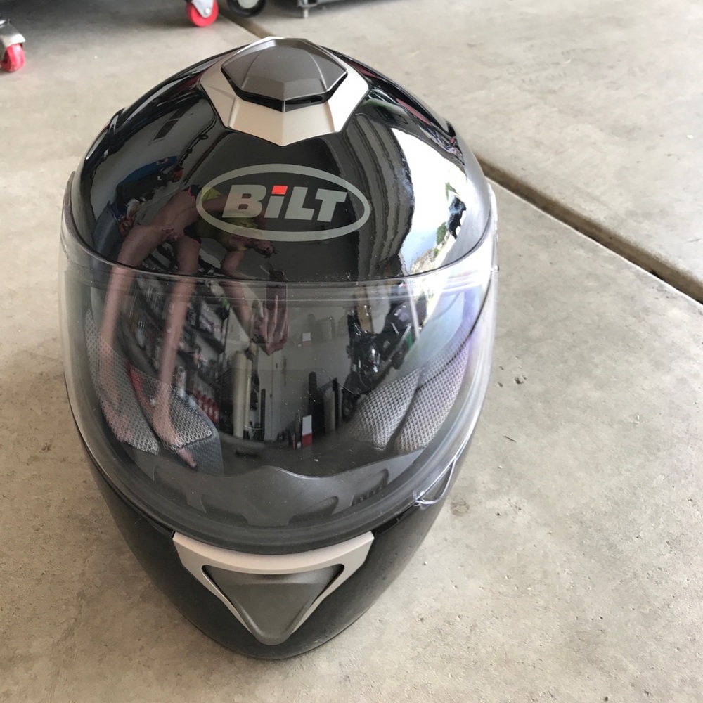 New BILT helmet full face size small
