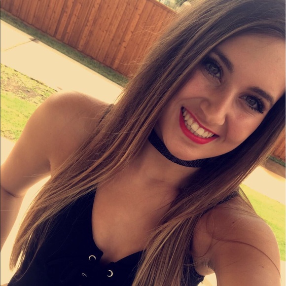 Meet your Posher, Addison - Picture 1 of 1