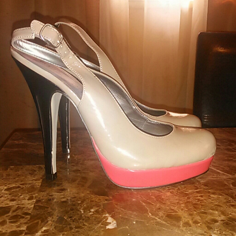 Madden Girl Platform Pumps