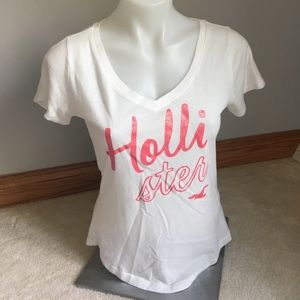 Hollister V-neck