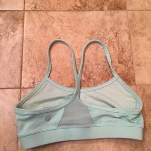 Lululemon power y sports bra