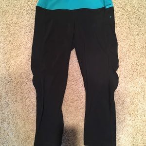 Lululemon laser cut Water Bound crops