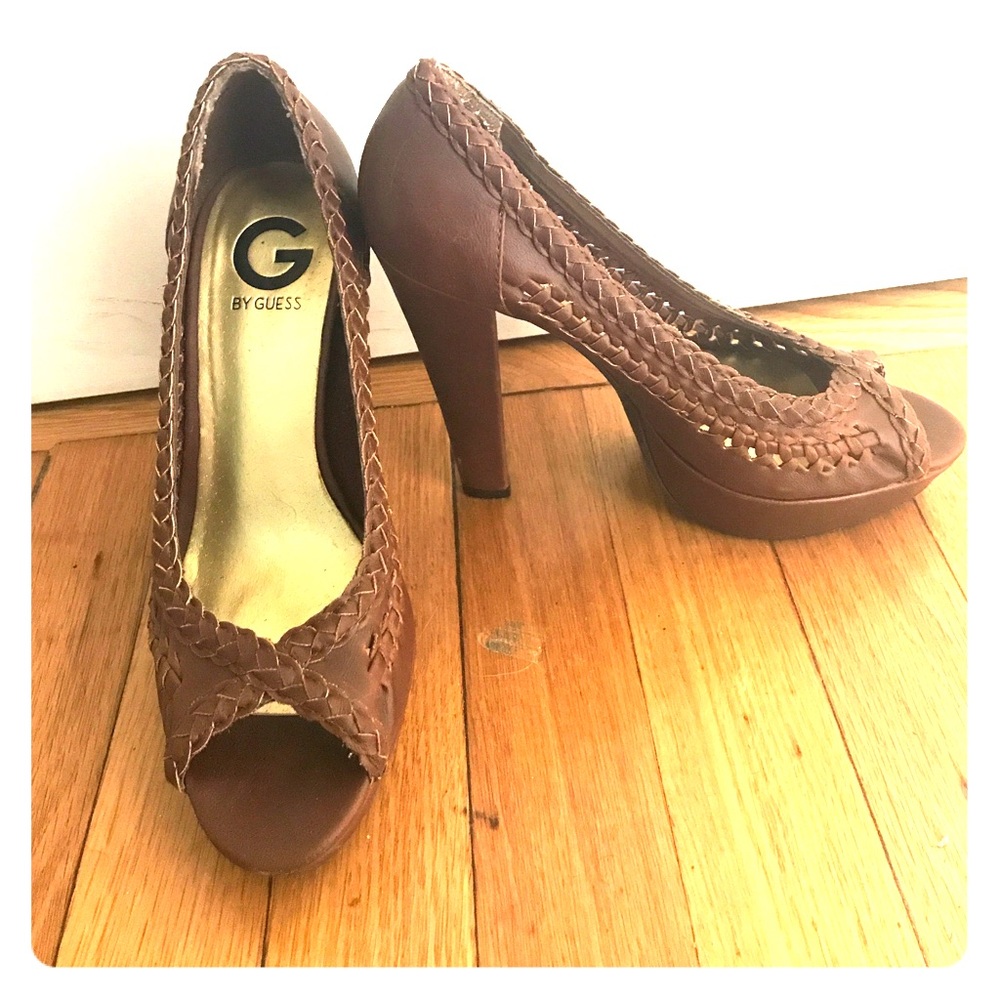 Guess Open toe pumps