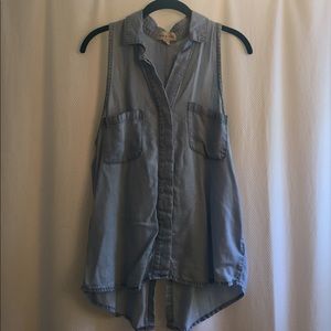 Cloth and Stone Chambray Sleeveless Blouse, size M