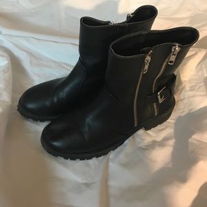Brash black boots
