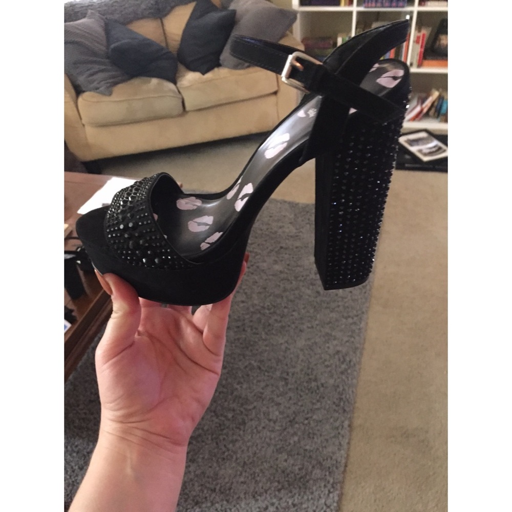 Juicy couture platform heels size 8.5 never worn
