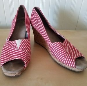 TOM'S Red and White Striped Cork Wedge Heel
