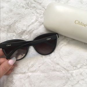 CHLOÉ Black Cateye Sunglasses