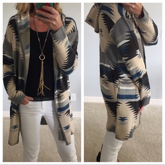 1 M/L LEFTAztec Print Hooded Open Cardigan - Picture 2 of 3