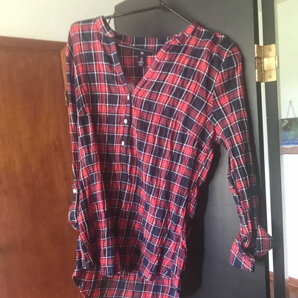 Gap shirt