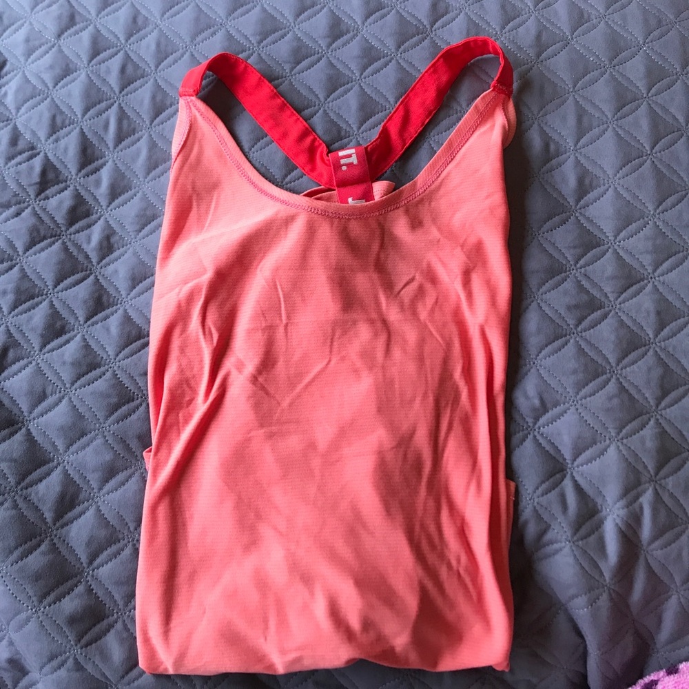 Nike workout top
