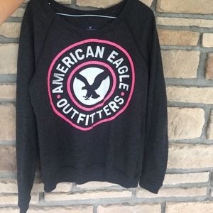 Super soft AE crew neck!