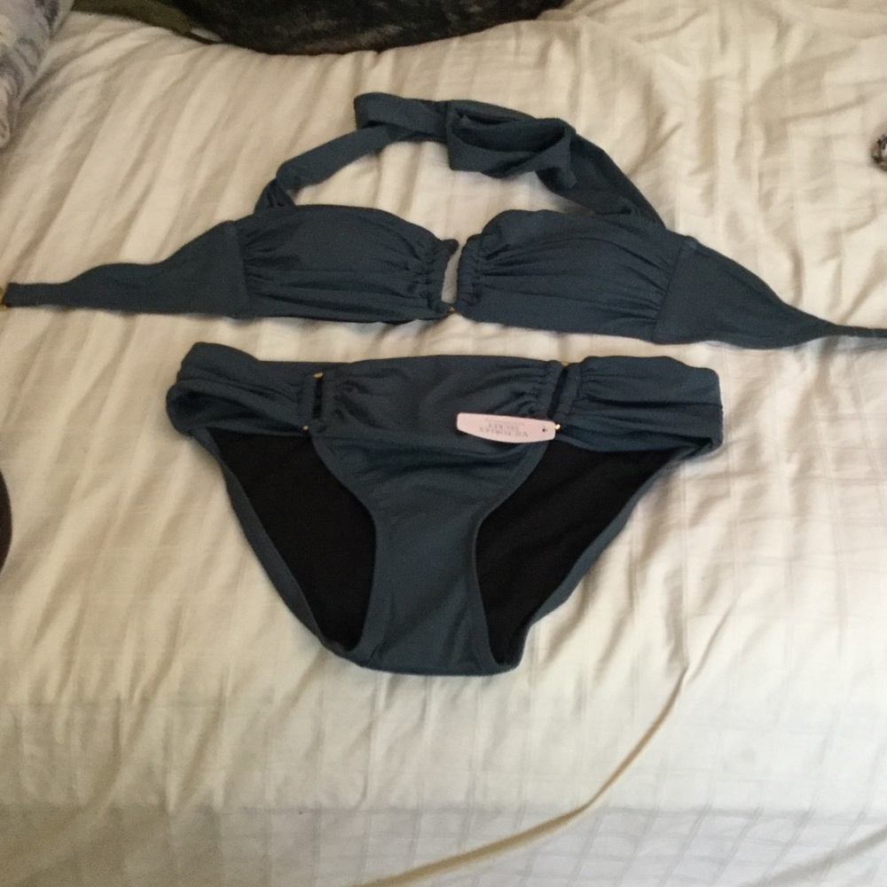 Brand new never worn Victoria's Secret bikini