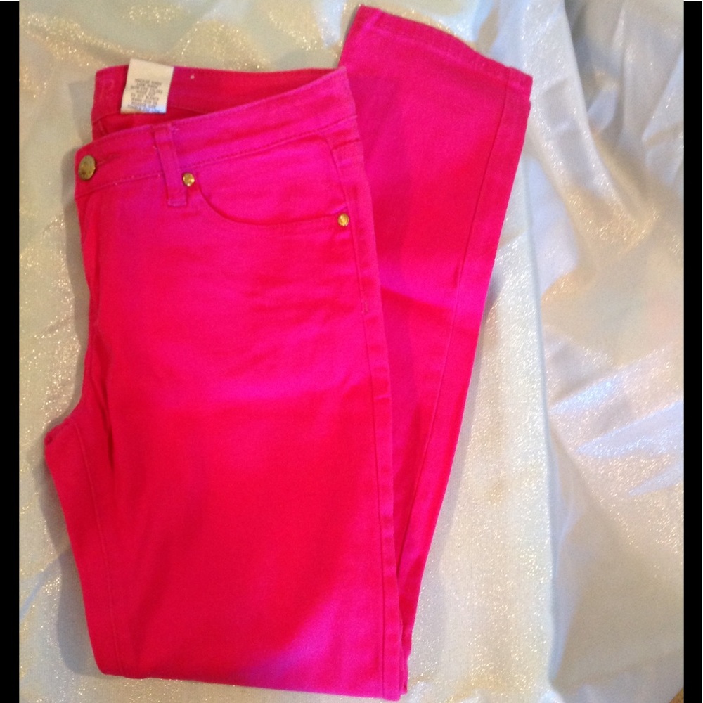 NWOT Hot fuchsia skinny jeans