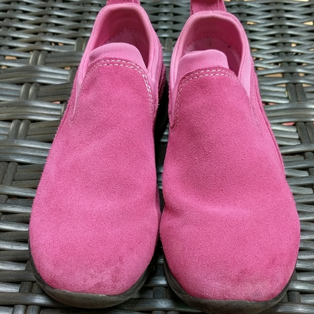 Lands' End 3m pink shoes