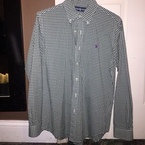 Men's classic fit checkered button up