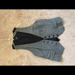 Gap vest