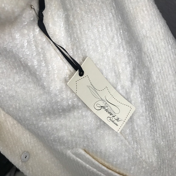 Exclusive Cream Warm Coat - Picture 5 of 8