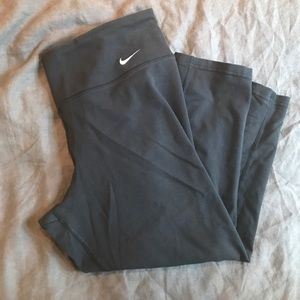 Nike Capri Workout Leggings
