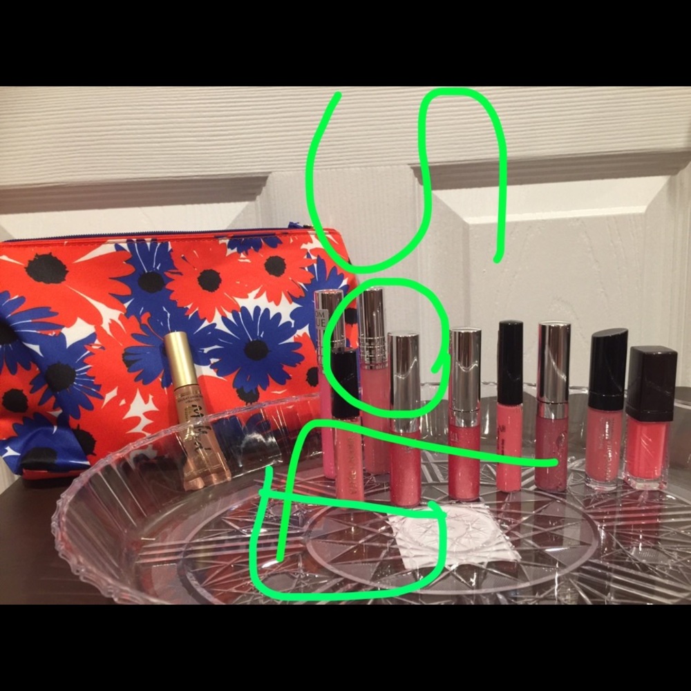 🆕💄  10 Brand New Lipgloss 💄🆕
