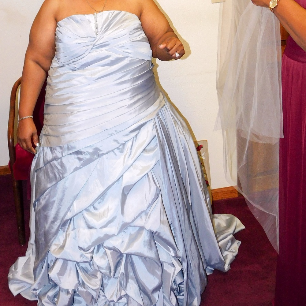 Plus size gray wedding gown