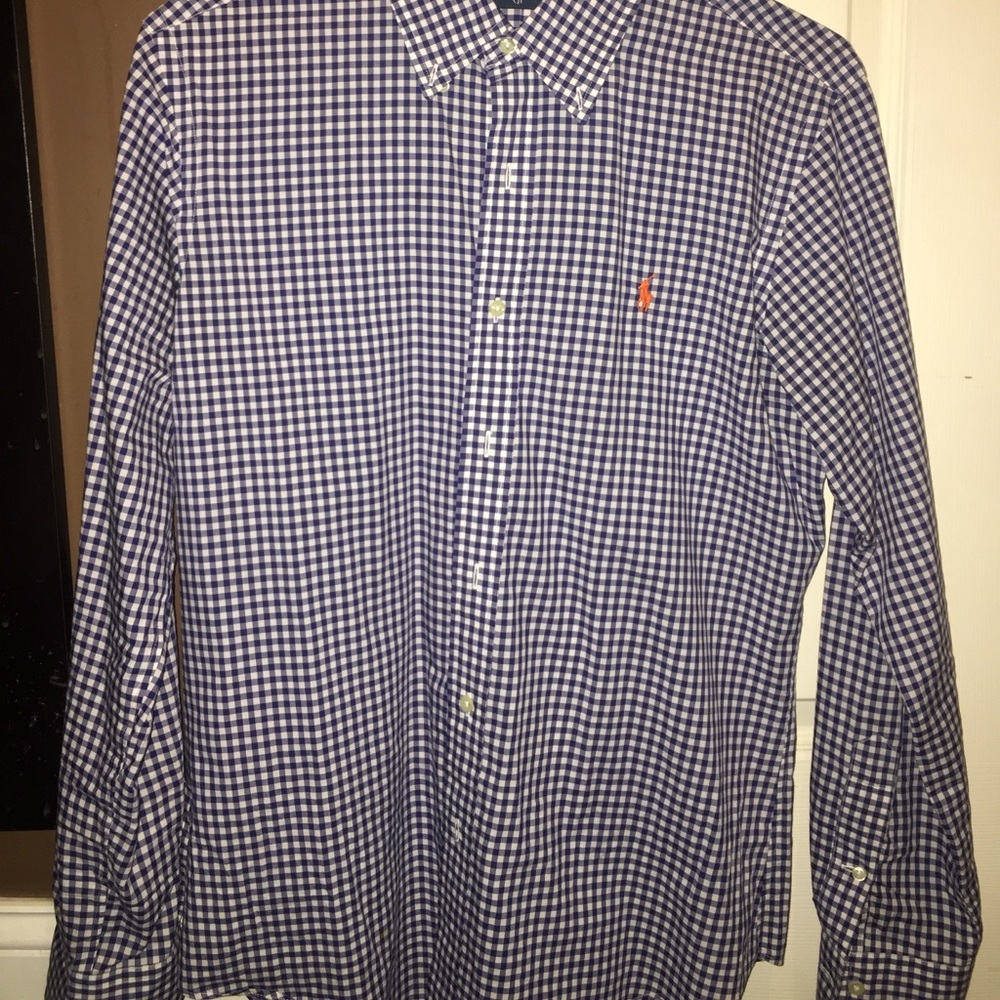 Men's classic fit checkered button up