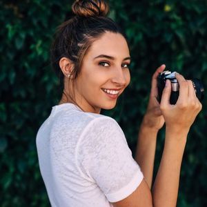 Meet your Posher, Dominique
