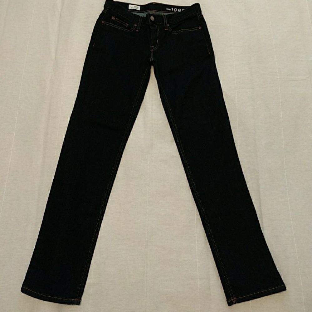 NWOT Real Straight Low Rise Dark Wash Jeans