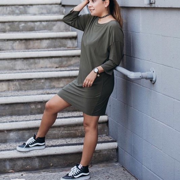 Olive green dress - Picture 1 of 2