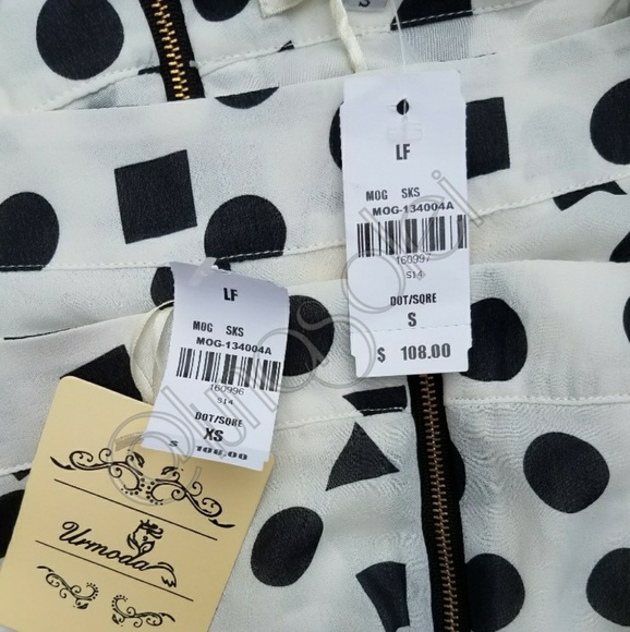 3/$30 LF XS & S Black White Dot Geometric Skirt - Picture 3 of 5
