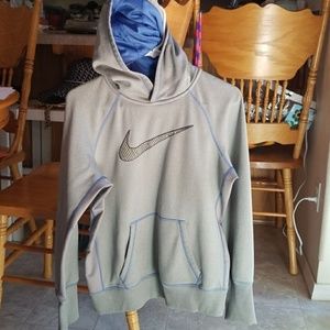 EUC NIKE Therma-fit Hoodie