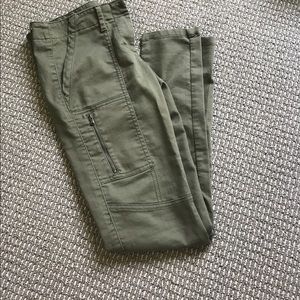 MILITARY-ESQUE DARK GREEN JEANS!!