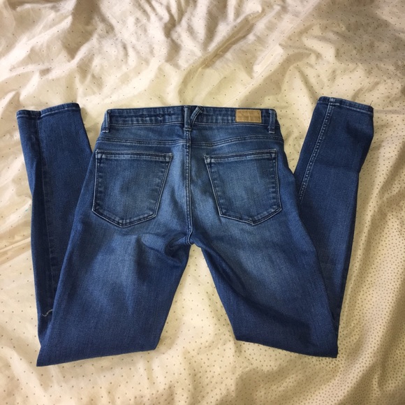 Zara Denim - Zara Woman Slim Fit/ distressed knees