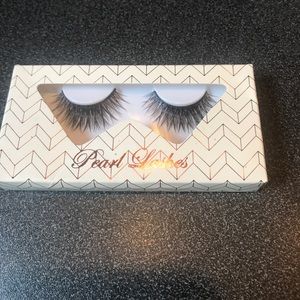 Earl lashes
