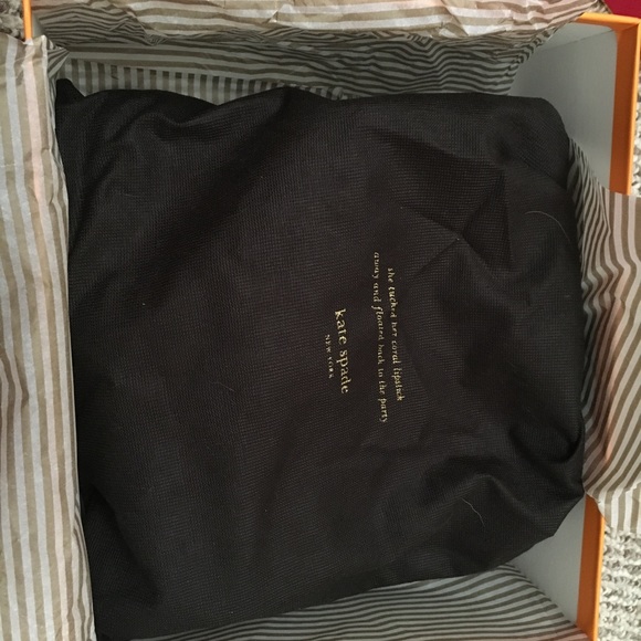 Kate Spade Darota's size 8 1/2 in the color black - Picture 3 of 4